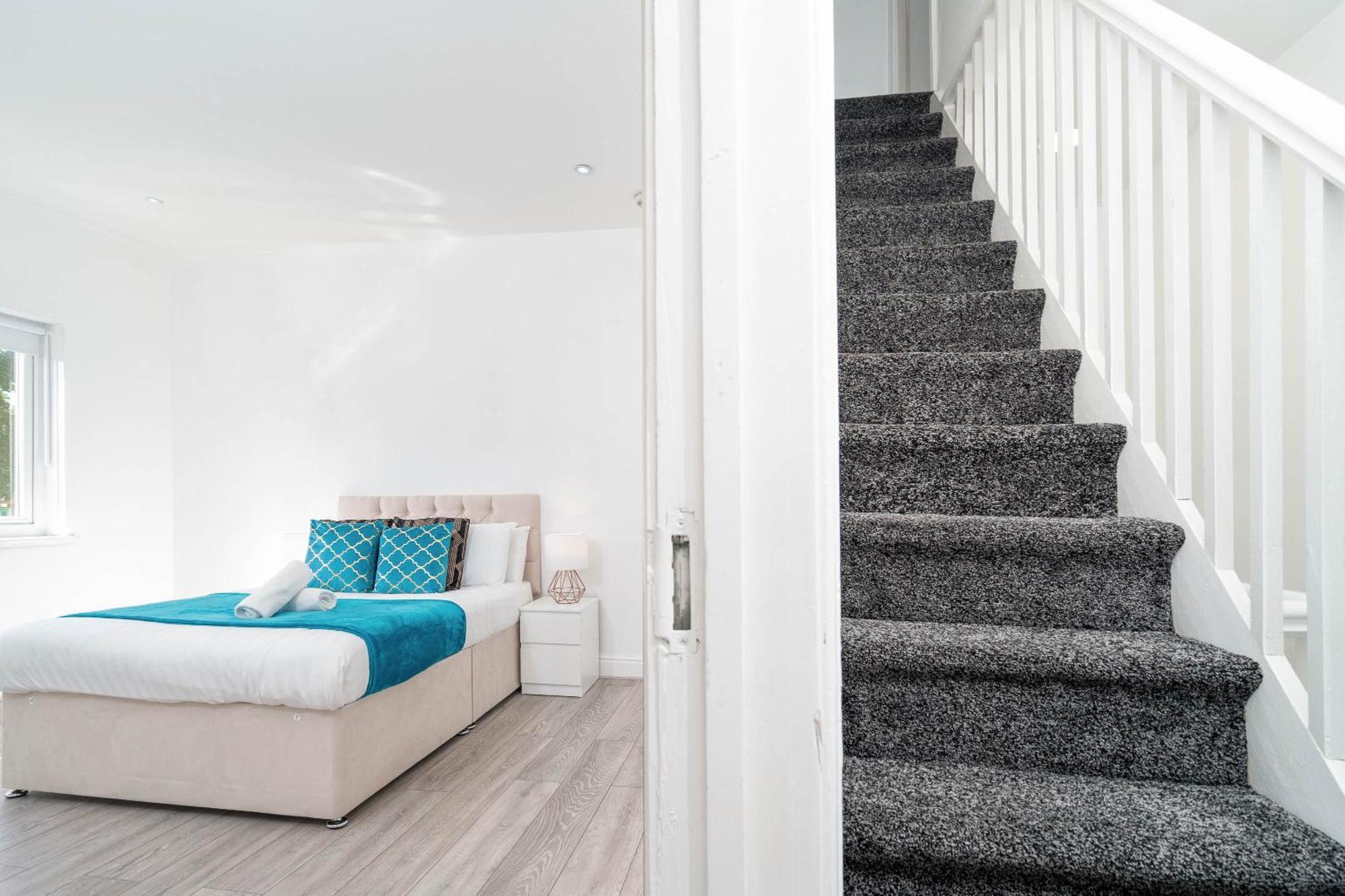 Five Bedroom Townhouse - Near City Centre - Edgbaston - On Street Parking - Wifi - Netflix - 974P Birmingam Exterior foto
