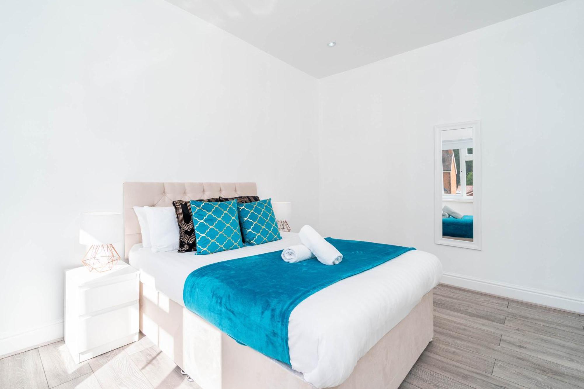 Five Bedroom Townhouse - Near City Centre - Edgbaston - On Street Parking - Wifi - Netflix - 974P Birmingam Exterior foto