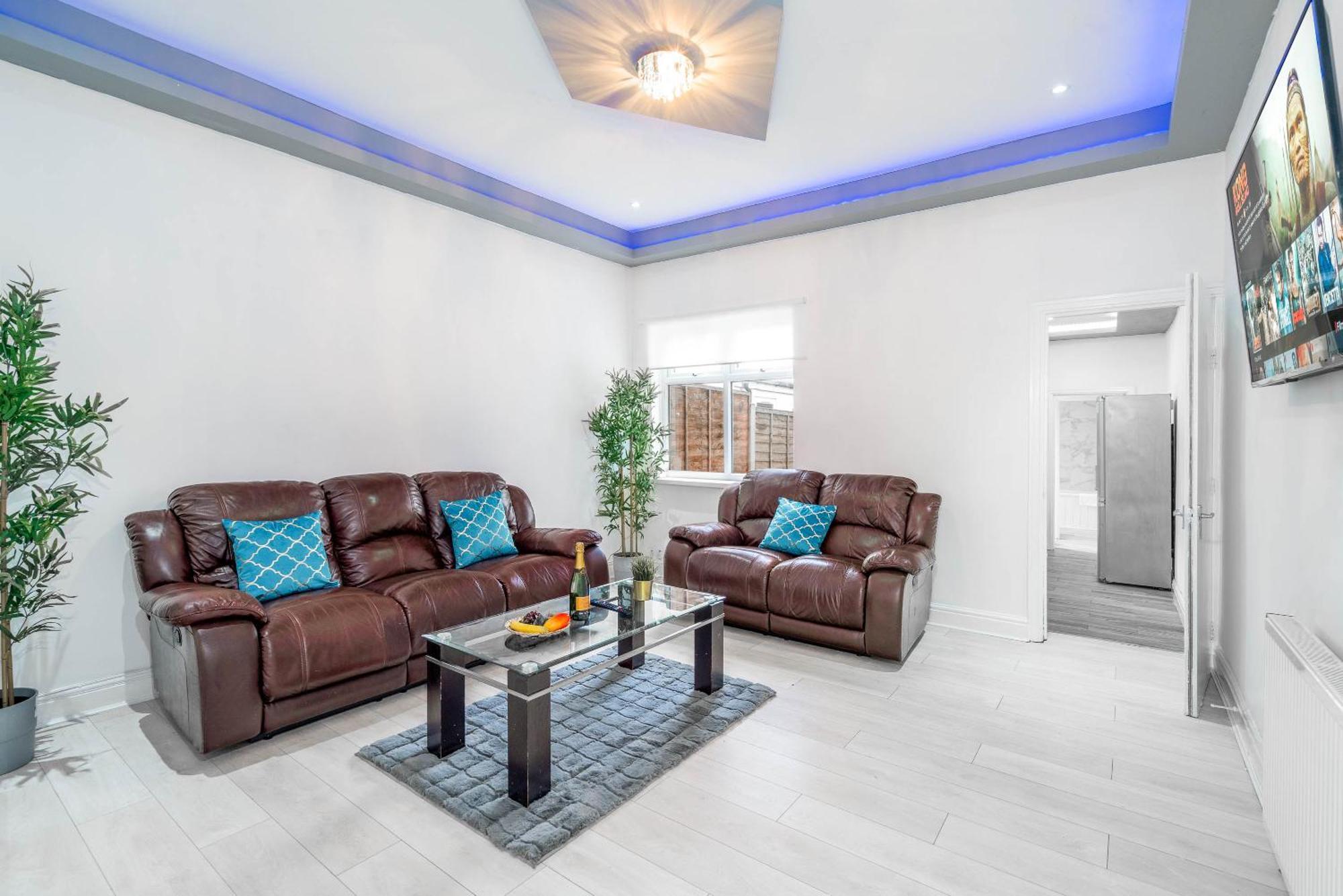 Five Bedroom Townhouse - Near City Centre - Edgbaston - On Street Parking - Wifi - Netflix - 974P Birmingam Exterior foto